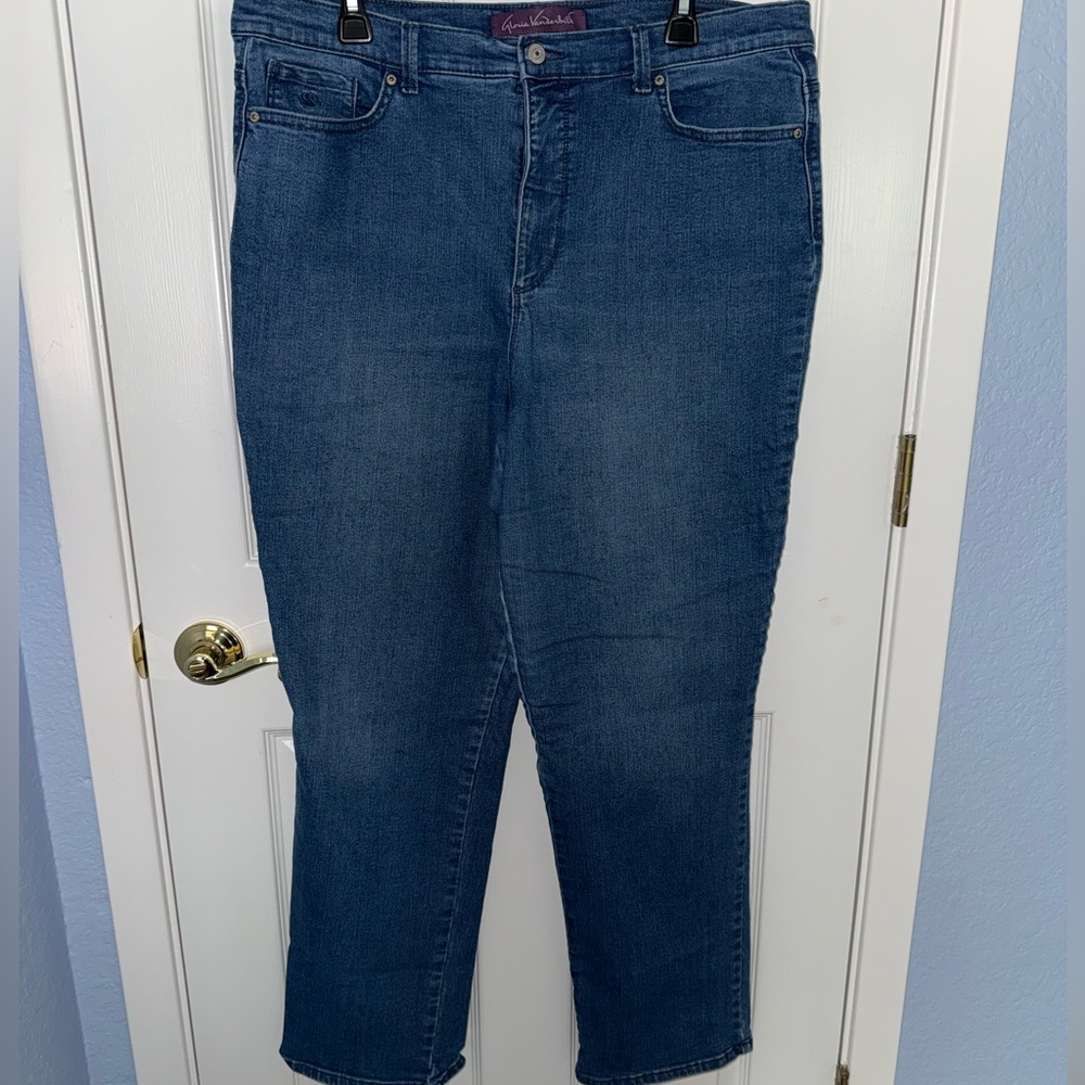 Gloria Vanderbilt Classic Blue Jeans